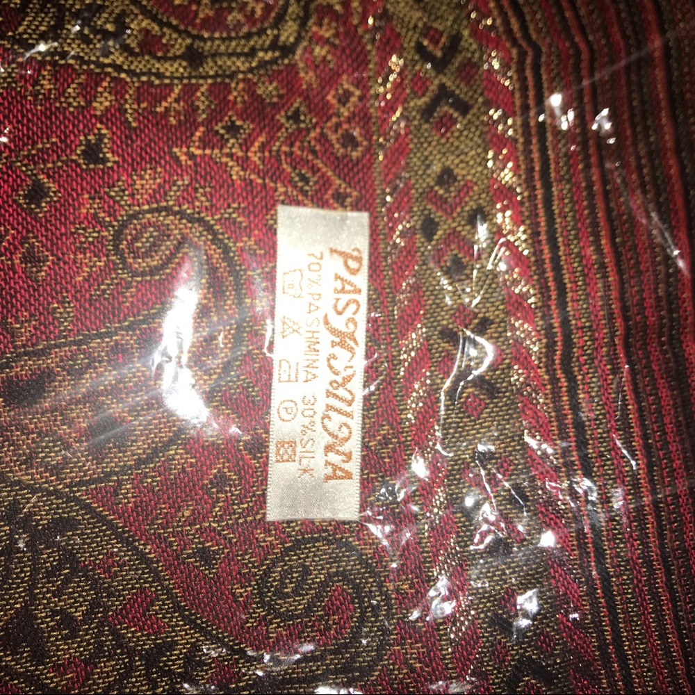 New beautiful colorful paisley pashmina scarf